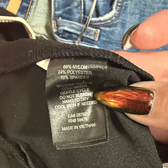 Rachel Zoe Elegant Black Pleated Pull-On Women's Trousers - Picture 6 of 6